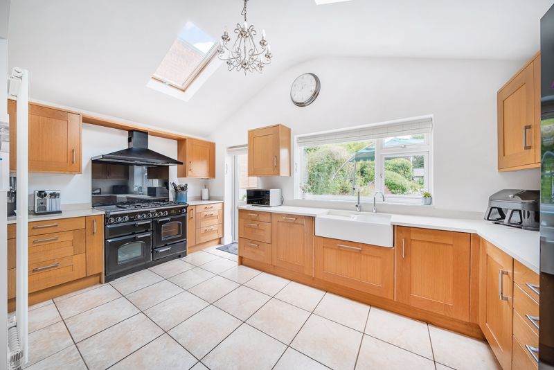 Kitchen- click for photo gallery